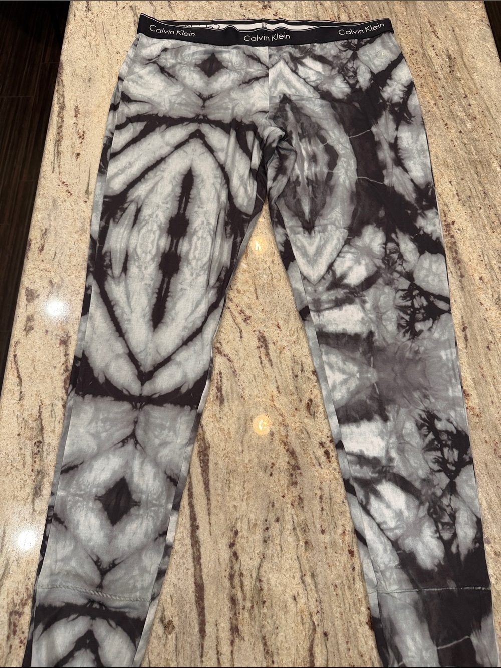 Calvin Klein Gray & Black Tie-Dye Leggings